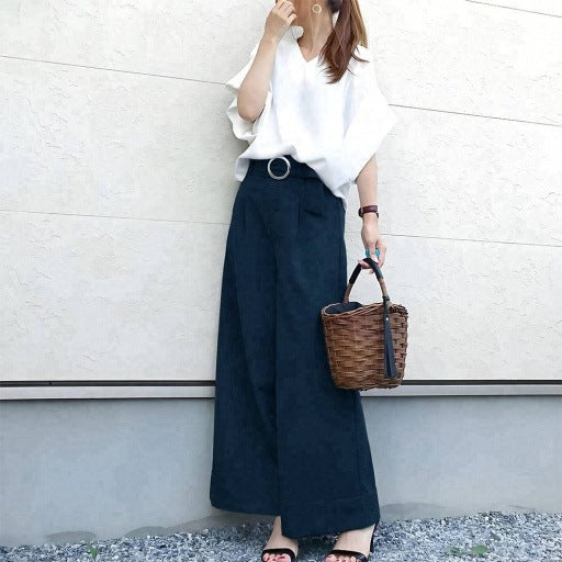 Two-piece set of wide-leg trousers with a belt