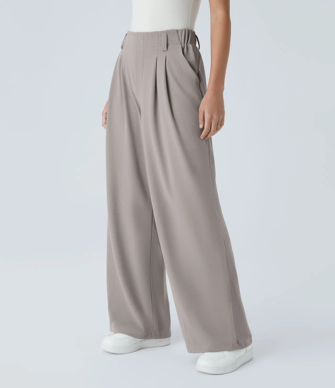High-waisted wide-leg loose trousers