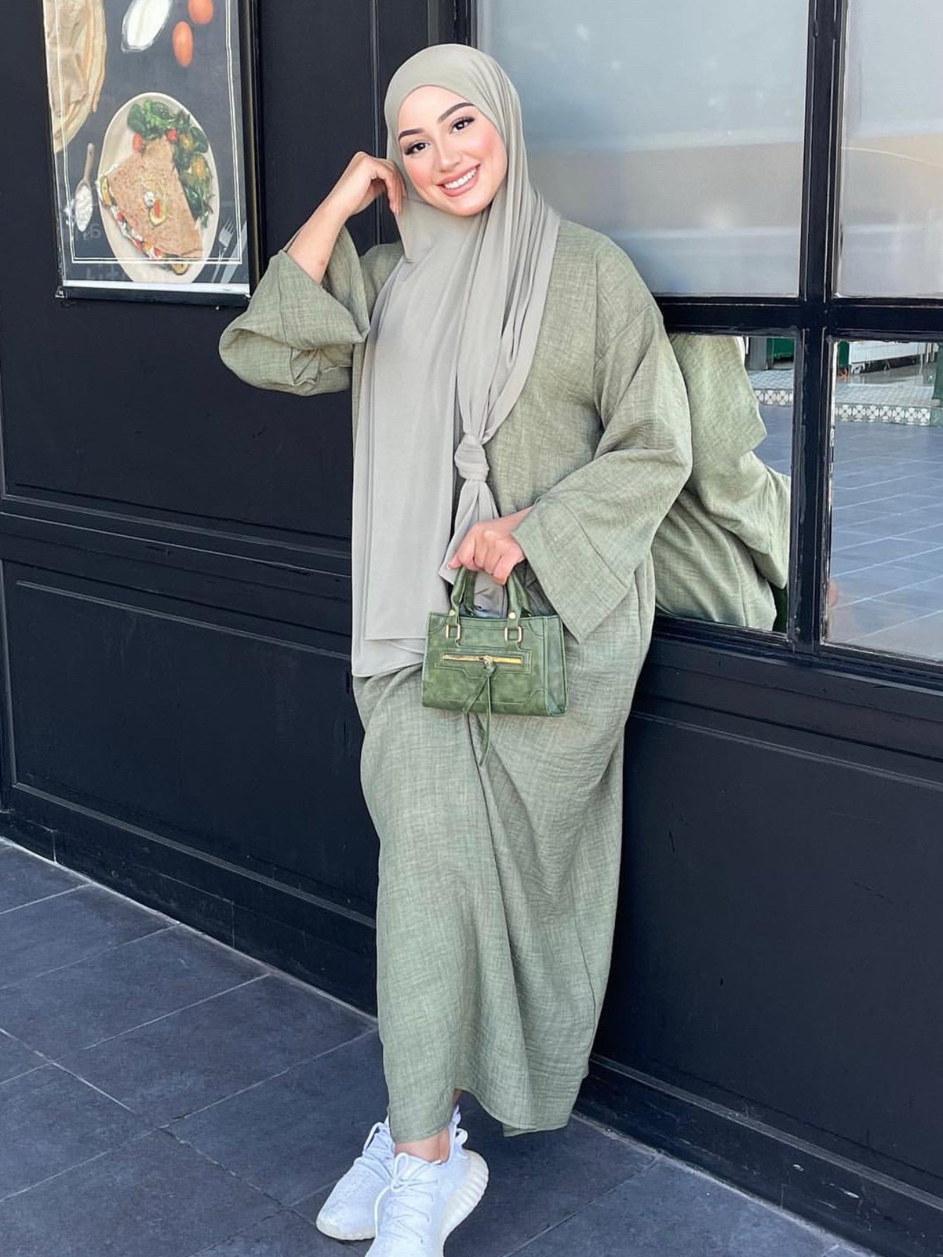Solid-colored casual dress gown