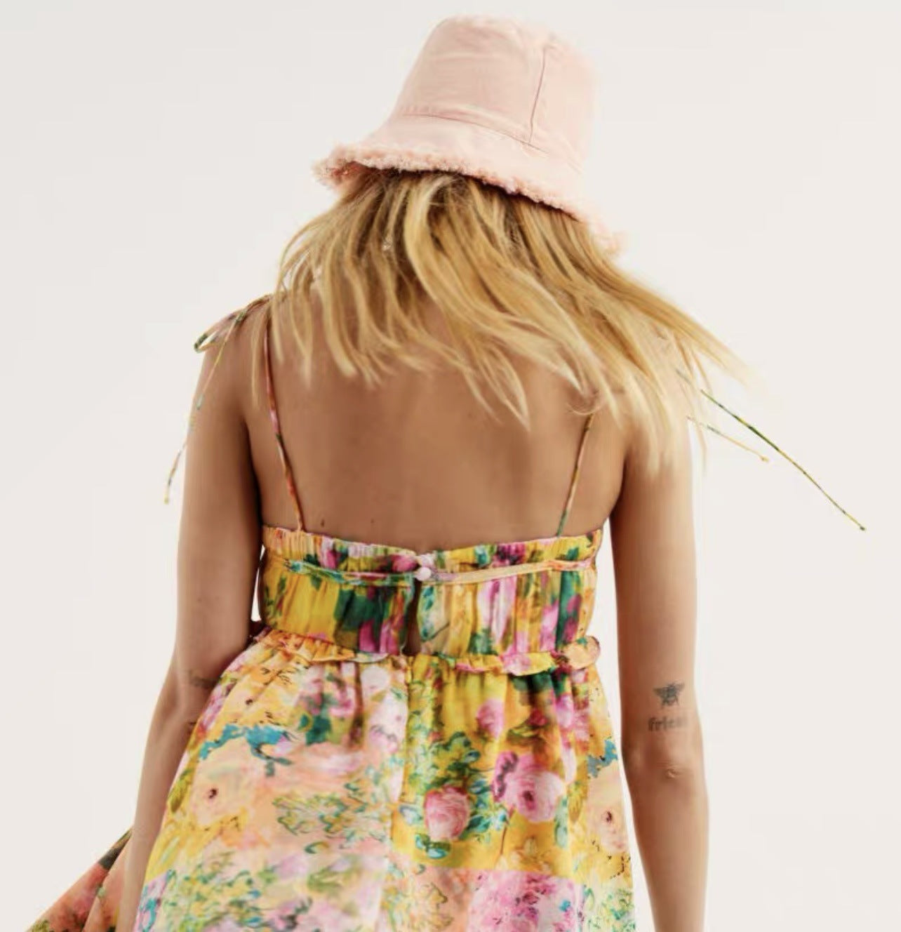 Shoulder lace-up halter dress