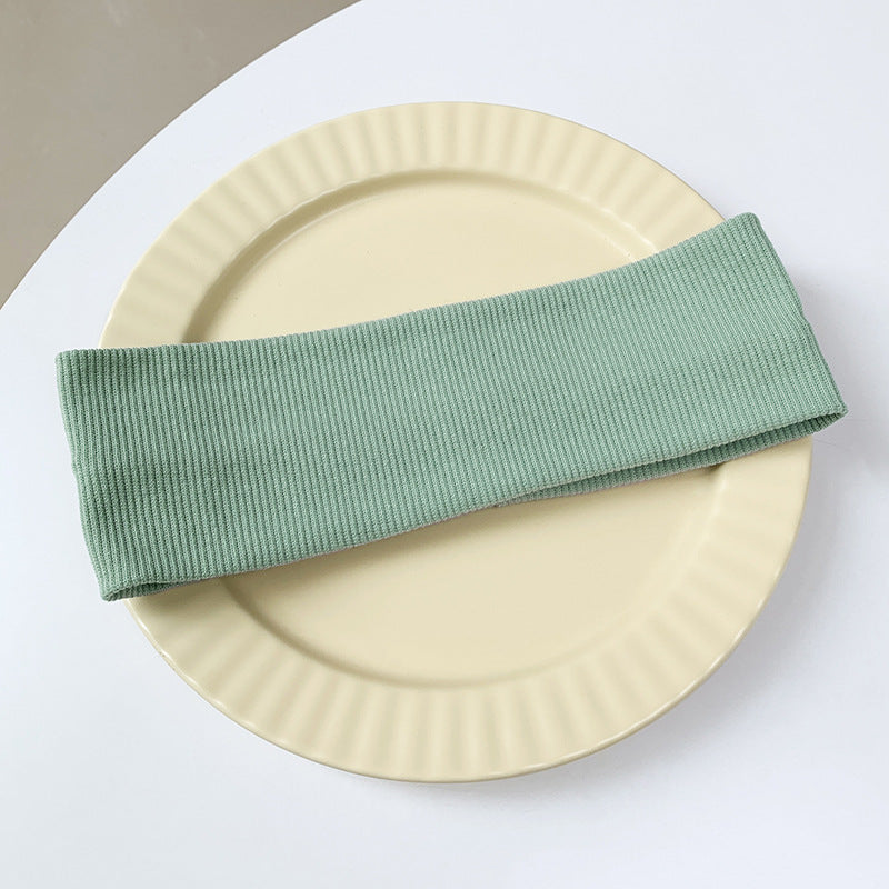 Wide-brimmed elastic hair band