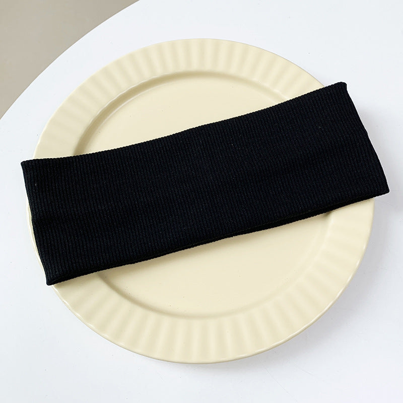 Wide-brimmed elastic hair band