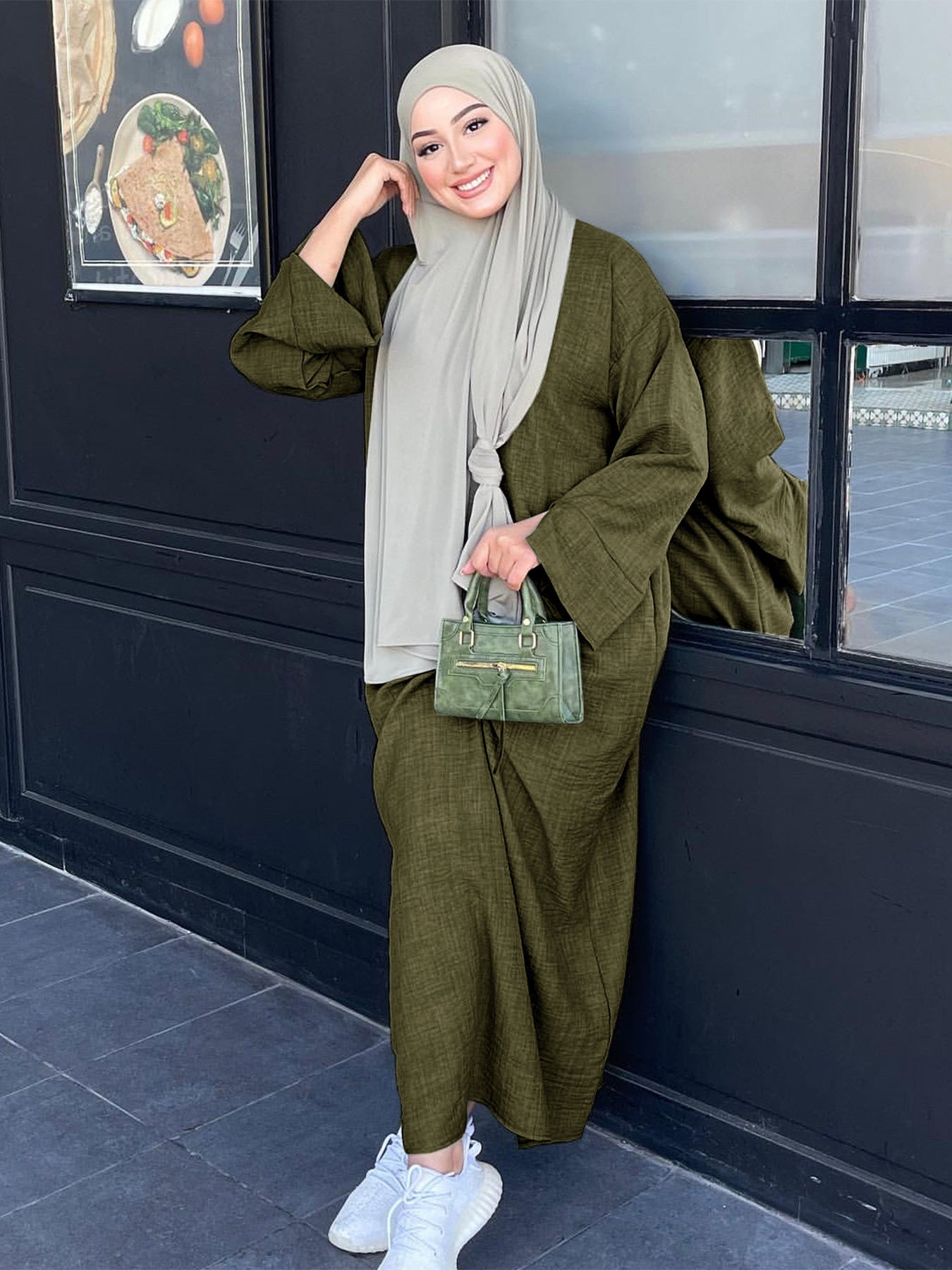 Solid-colored casual dress gown