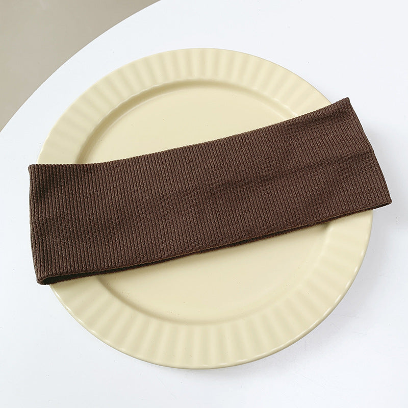 Wide-brimmed elastic hair band