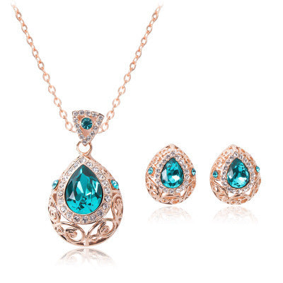 Hollow pattern jewelry set by Glamytek