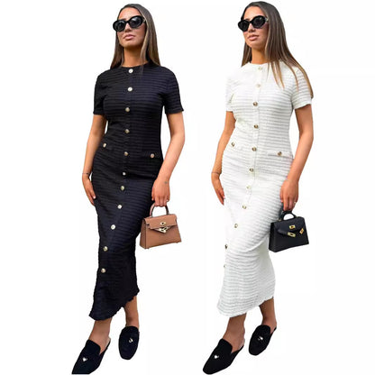 Retro fitted knitted short-sleeved dress