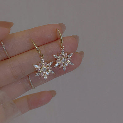 Autumn Winter Cute Jewelry Snowflake Earrings Zircon Shining Diamond by Glamytek