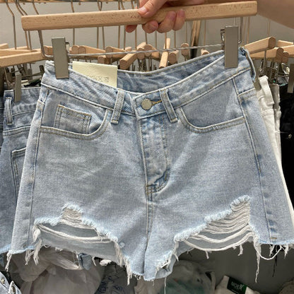 Women's fringed denim shorts