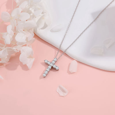 Cross Pendant Necklace "