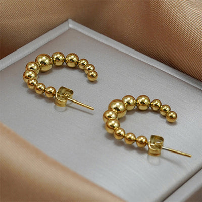 Lxalry Golden Jewelry Set - Crescent Pendant Necklace & Earrings, Minimalist Metal Accessories, Elegant Everyday Jewelry, Perfect For Black Outfits, Dainty Clavicle Chain by Glamytek