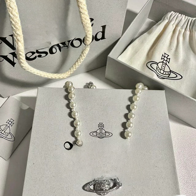 Saturn Pearl Necklace