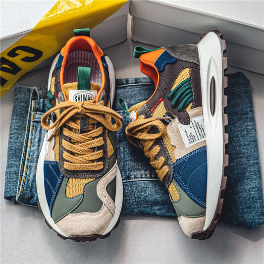 Low-top casual sneakers