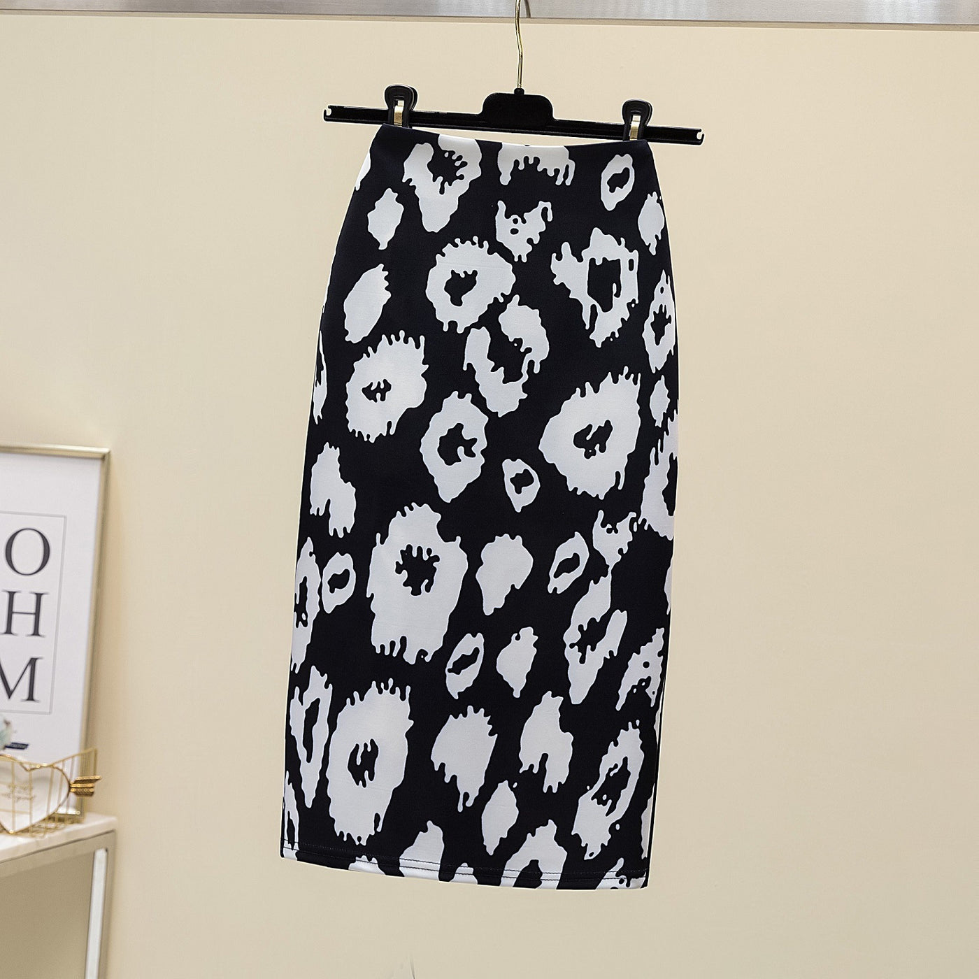 Court Women's Printed Wear Pencil Sheath Skirt by Glamytek