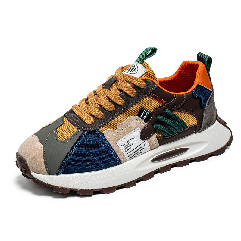 Low-top casual sneakers