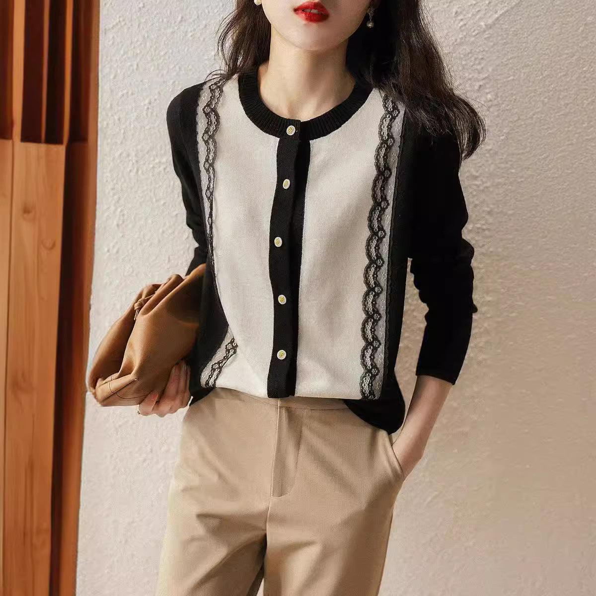 Slimming Lace Patchwork Round Neck Knitted Cardigan Sweater by Glamytek