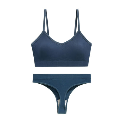 A bra set without underwire