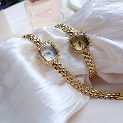 Fashionable fine-chain quartz square watch for ladie