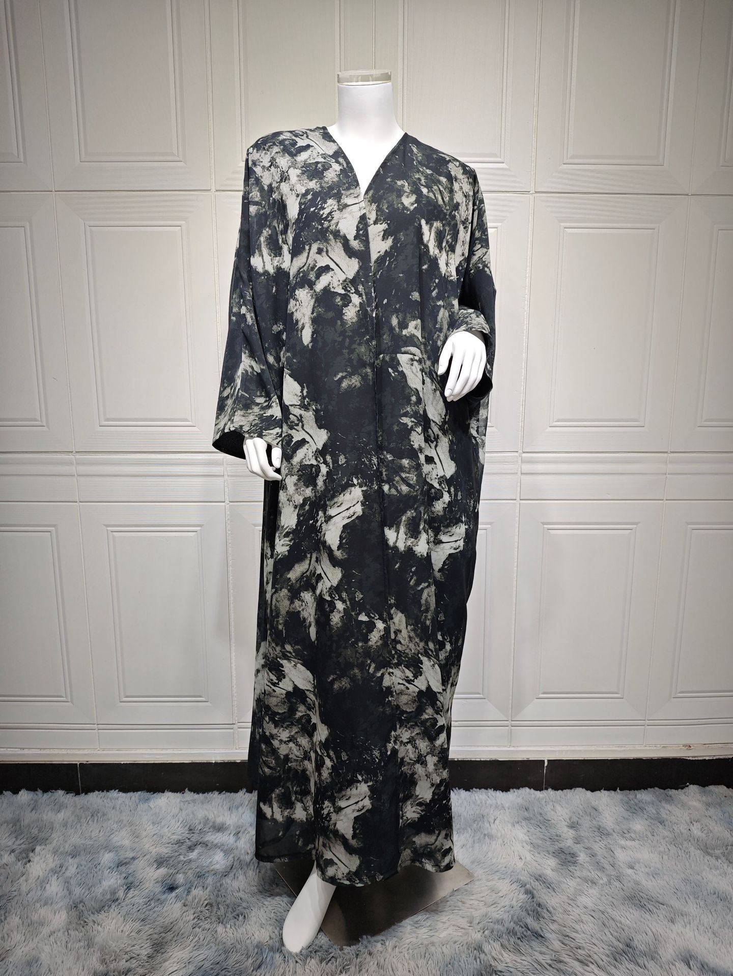 Fashionable cardigan robe