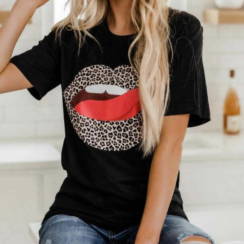 Lips Leopard Print Round Neck Short-sleeved Tshirt Women by Glamytek