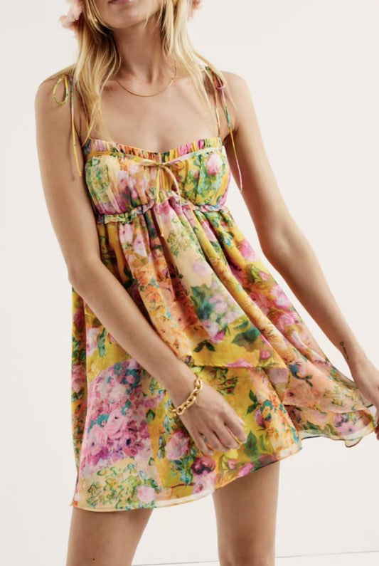 Shoulder lace-up halter dress