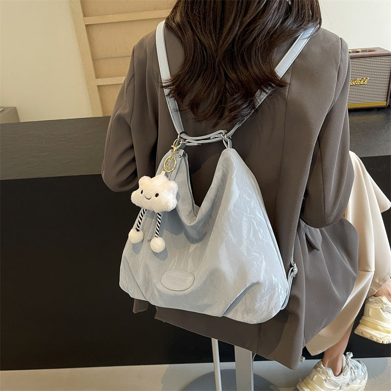 Fashionable and high-quality single-shoulder bag by Glamytek