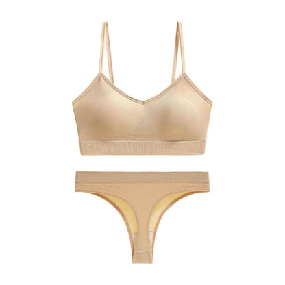 A bra set without underwire