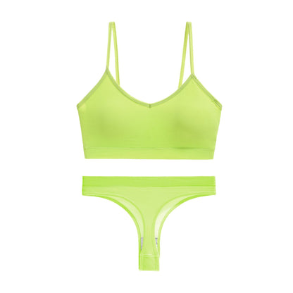 A bra set without underwire